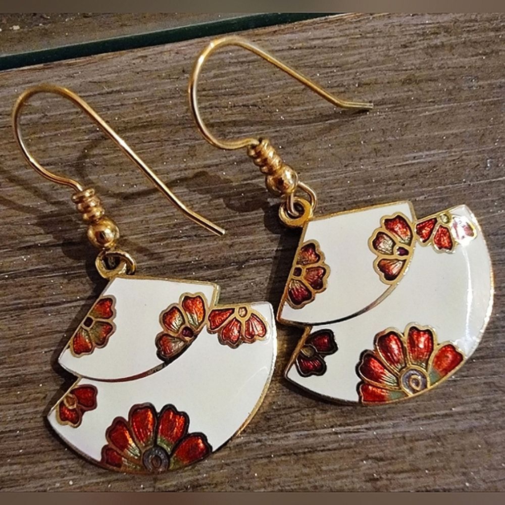 #Vintage 1984 #Cloisonne Dangle Earrings Floral 1.25" long.